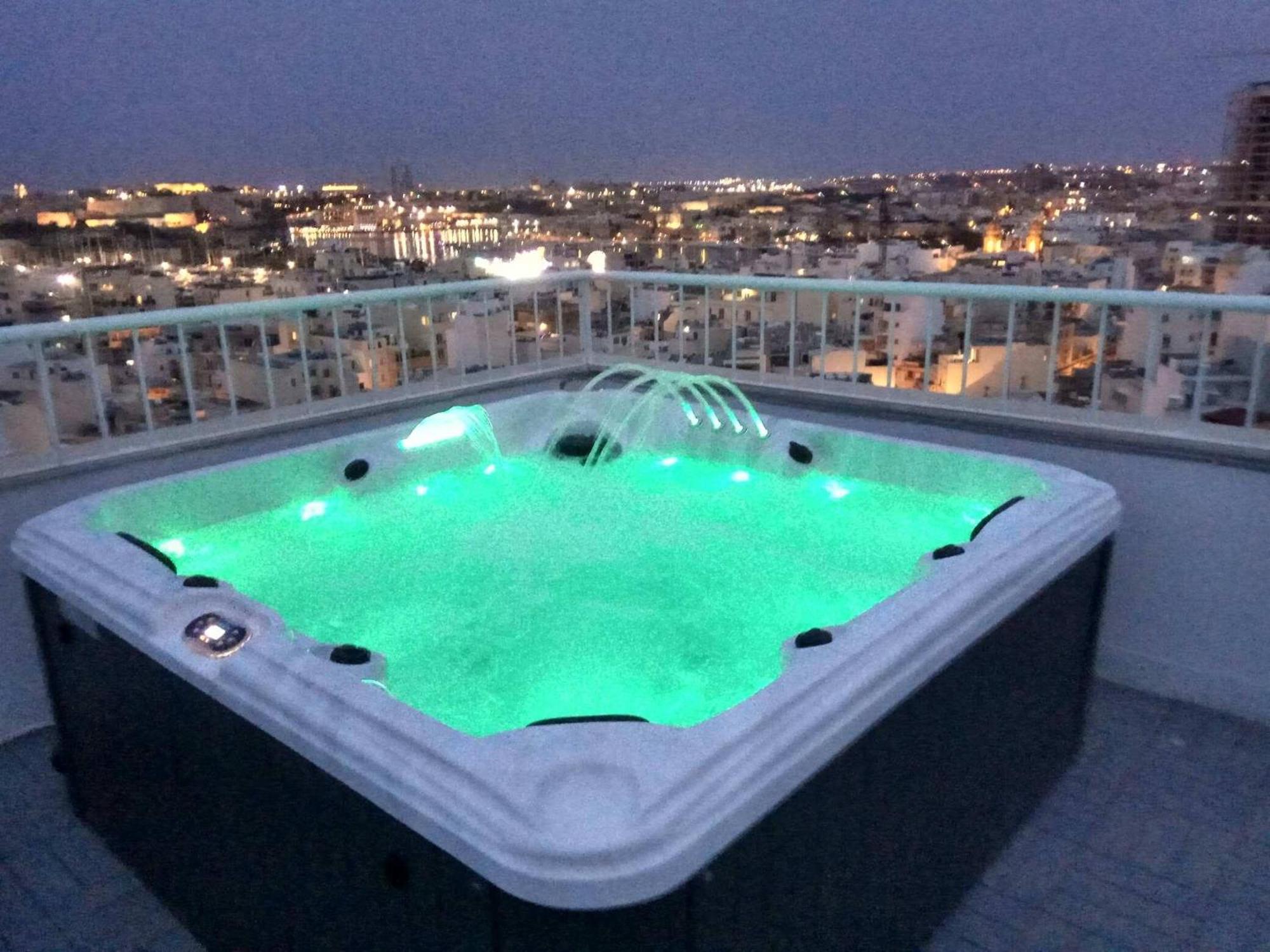 Wonderful Apartments With Shared Jacuzzi And Panorama Rooftop Gzira Екстер'єр фото