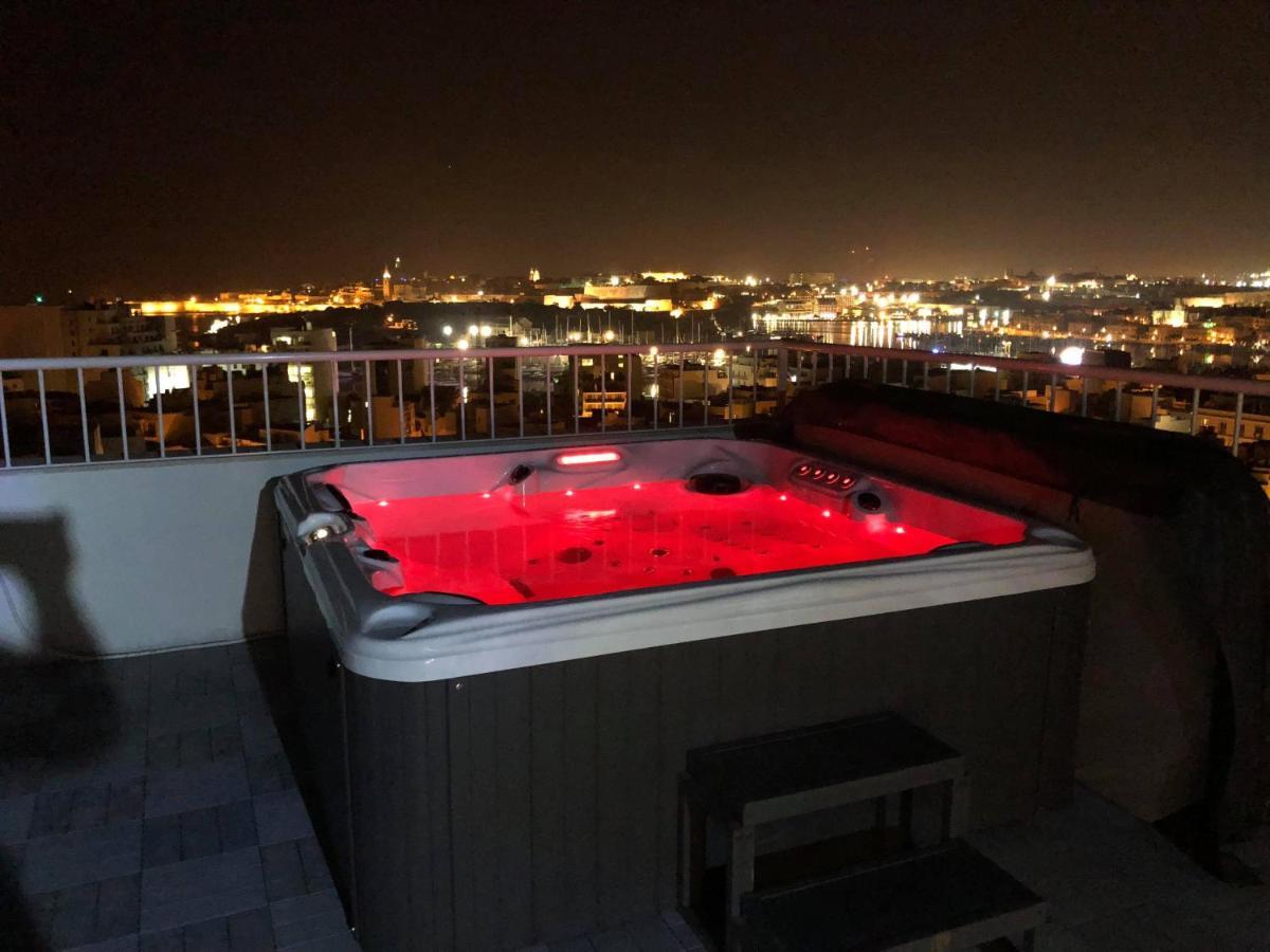Wonderful Apartments With Shared Jacuzzi And Panorama Rooftop Gzira Екстер'єр фото