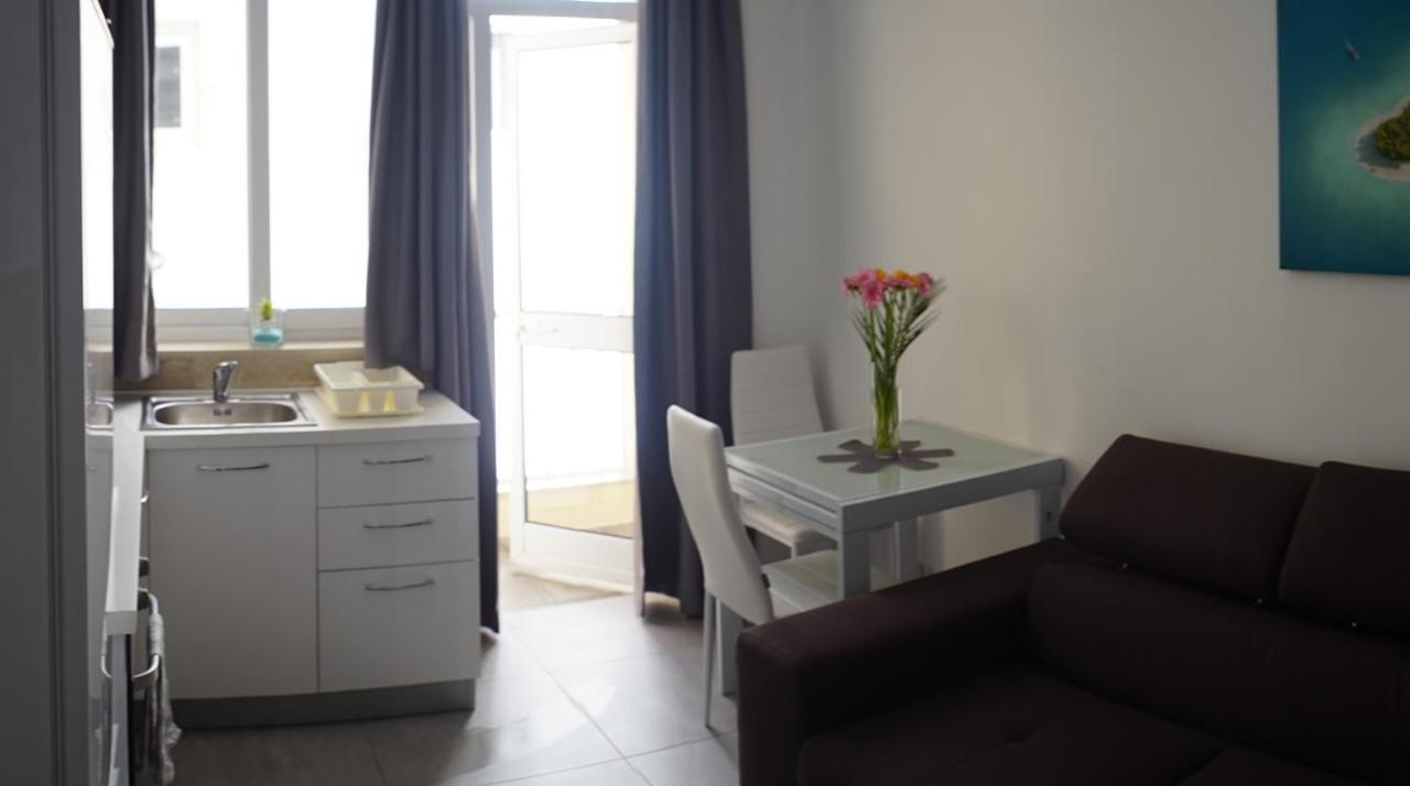 Wonderful Apartments With Shared Jacuzzi And Panorama Rooftop Gzira Екстер'єр фото