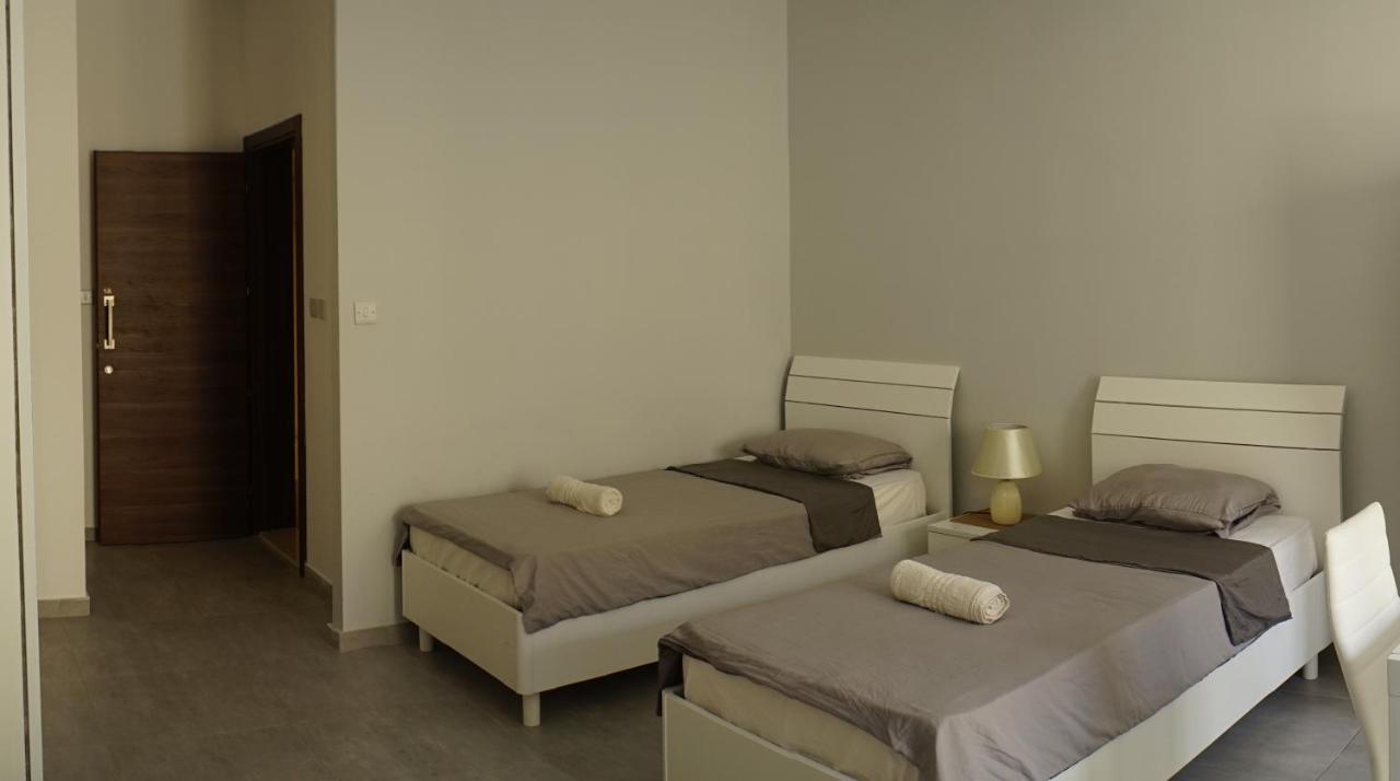 Wonderful Apartments With Shared Jacuzzi And Panorama Rooftop Gzira Екстер'єр фото
