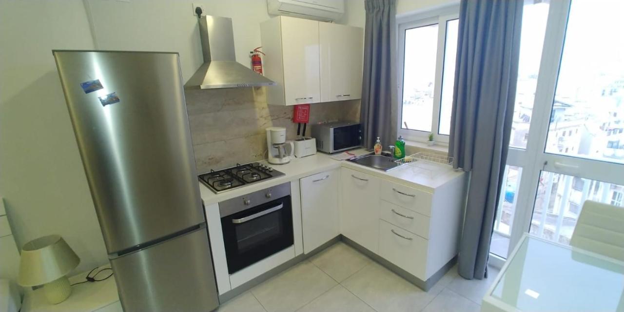 Wonderful Apartments With Shared Jacuzzi And Panorama Rooftop Gzira Екстер'єр фото