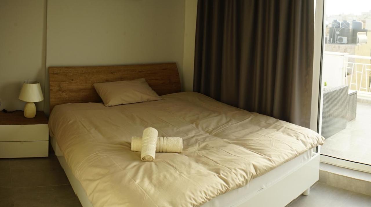 Wonderful Apartments With Shared Jacuzzi And Panorama Rooftop Gzira Екстер'єр фото